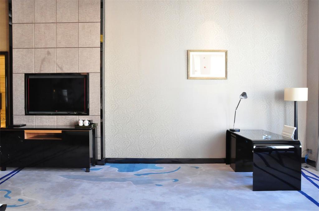 Baotou West Lake Hotel Экстерьер фото